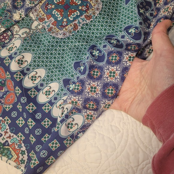 Chico's No-Iron Cotton-Blend Tilework Pocket Tunic Size 2 is Large - Picture 5 of 7